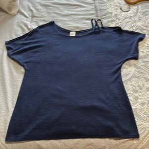 Large Blue top by Kaileigh.